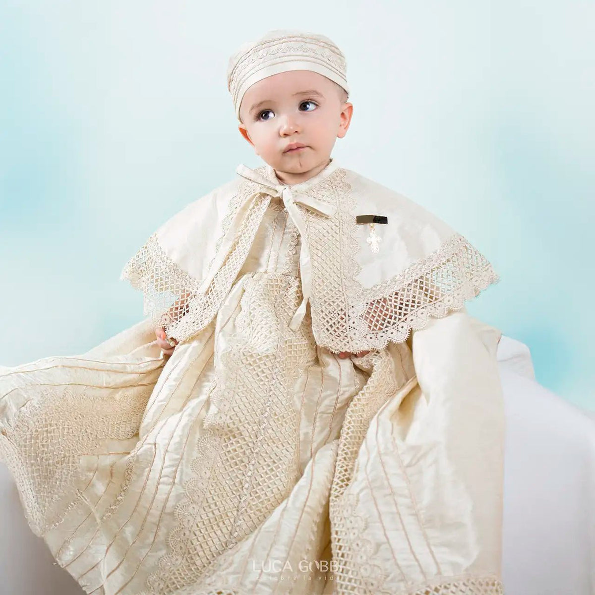 Classic christening gown E27 for boys beige