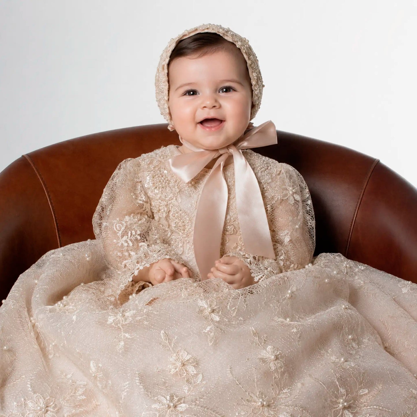 Ropones de BautizoRopón Signature S61 – Beige · Incluye Vestido de FiestaLuca Gobbi